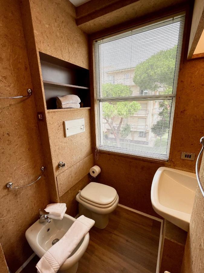 Apartamento Casa Vacanze Il Veliero Bordighera Exterior foto